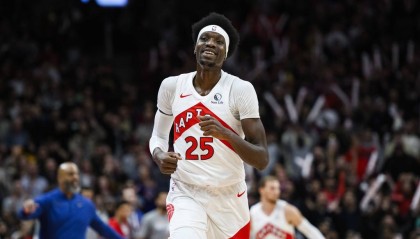 布歇一年合同加盟绿军 猛龙夺冠阵容最后一人也离队