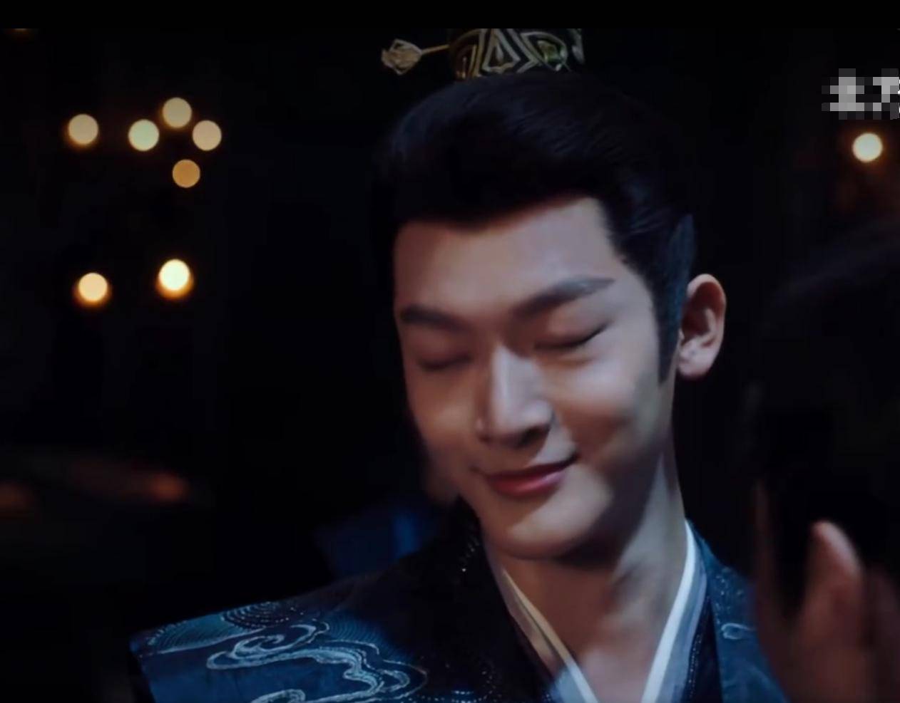 开罗偶遇明星，李沁生图显老态，陈数脸瘦如皮包